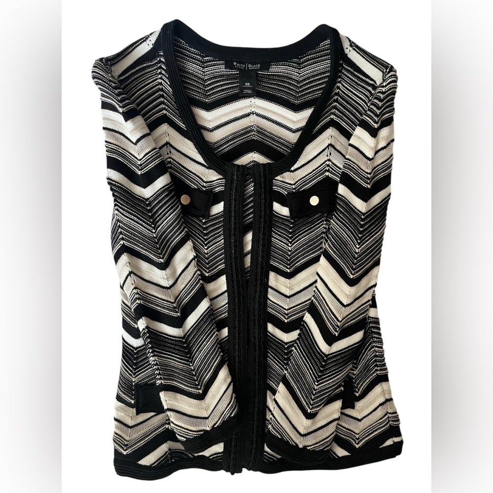 White House Black Market Chevron Cardigan - Picture 10 of 10